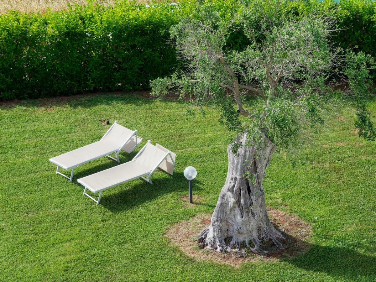 Terra Sessana Ville E Trullo Con Piscina Privata Ostuni Bagian luar foto